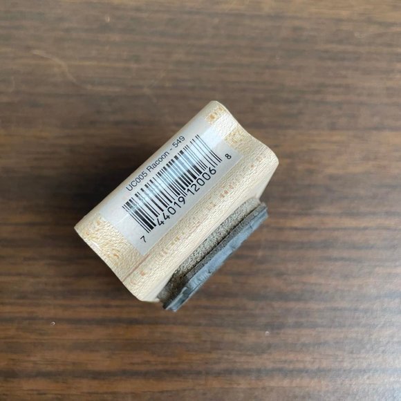 1996 Precious Moments Racoon Stamp - Picture 4 of 6